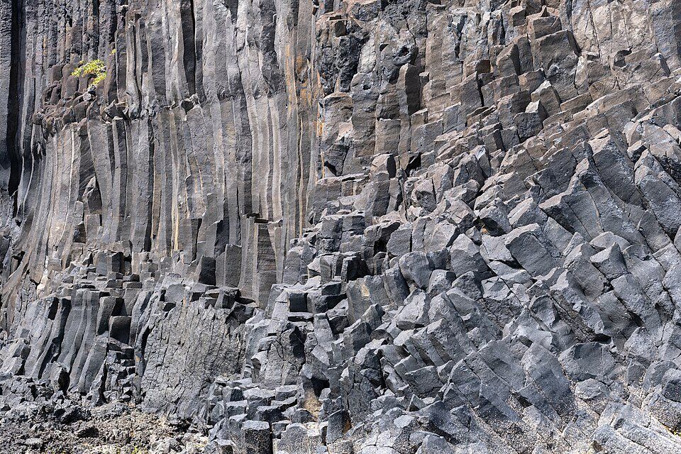 Columnar basalt formation